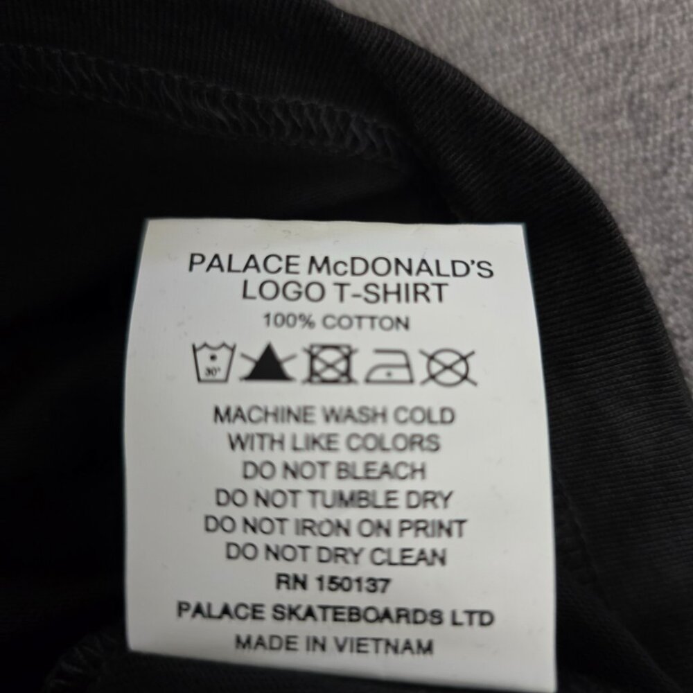 Palace McDonald's Shirt Medium Black Mens Skateboard Tee NEW McDonalds Skater - Picture 5 of 5